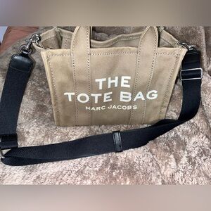 Marc Jacobs The Tote Bag